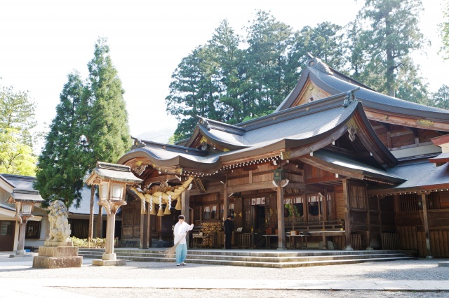 全国3千社の総本宮・白山比咩神社